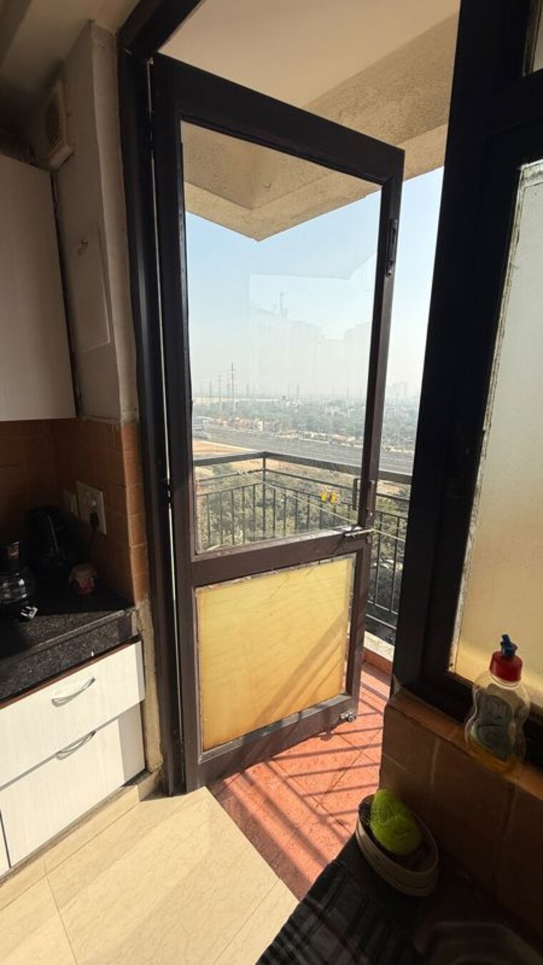 Bathroom, paramount-golf-foreste-apartments 4 Bedroom 3008 Sq.Ft. Villa In Zeta I Greater Noida Greater Noida 10732190