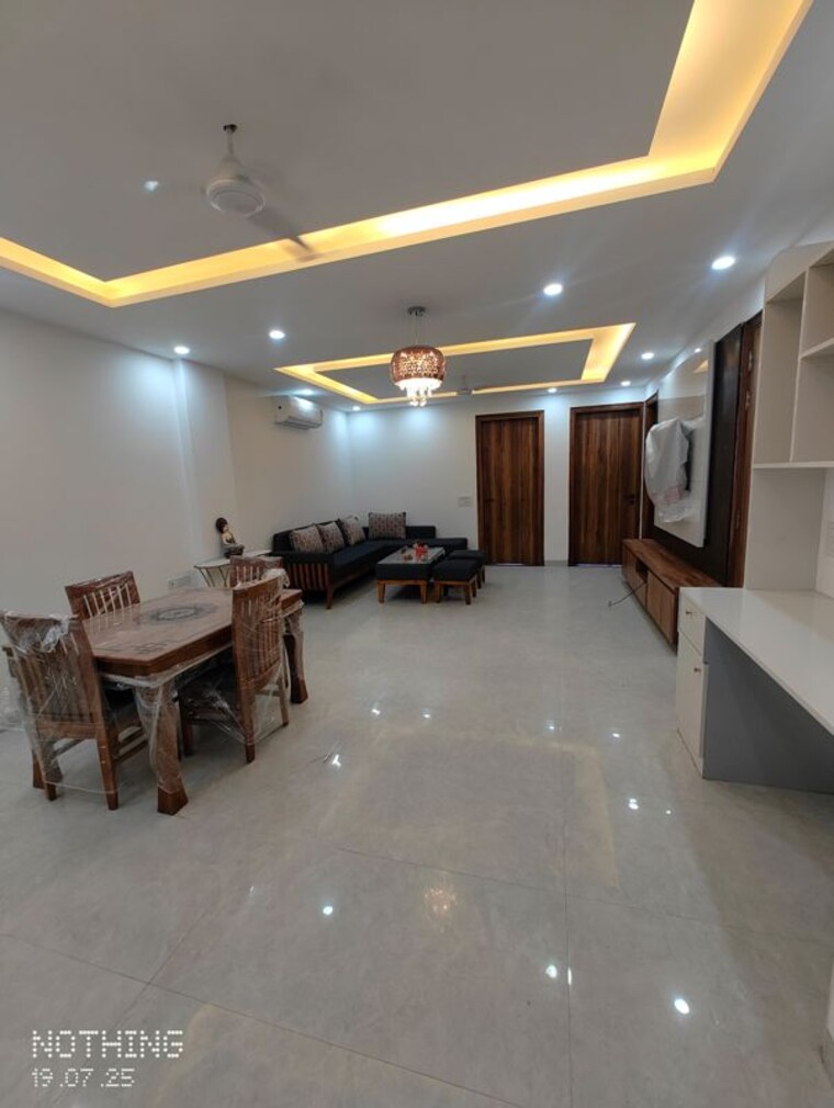 Living Room, sector 45 3 Bedroom 250 Sq.Yd. Builder Floor In Sector 45 Gurgaon 10732236