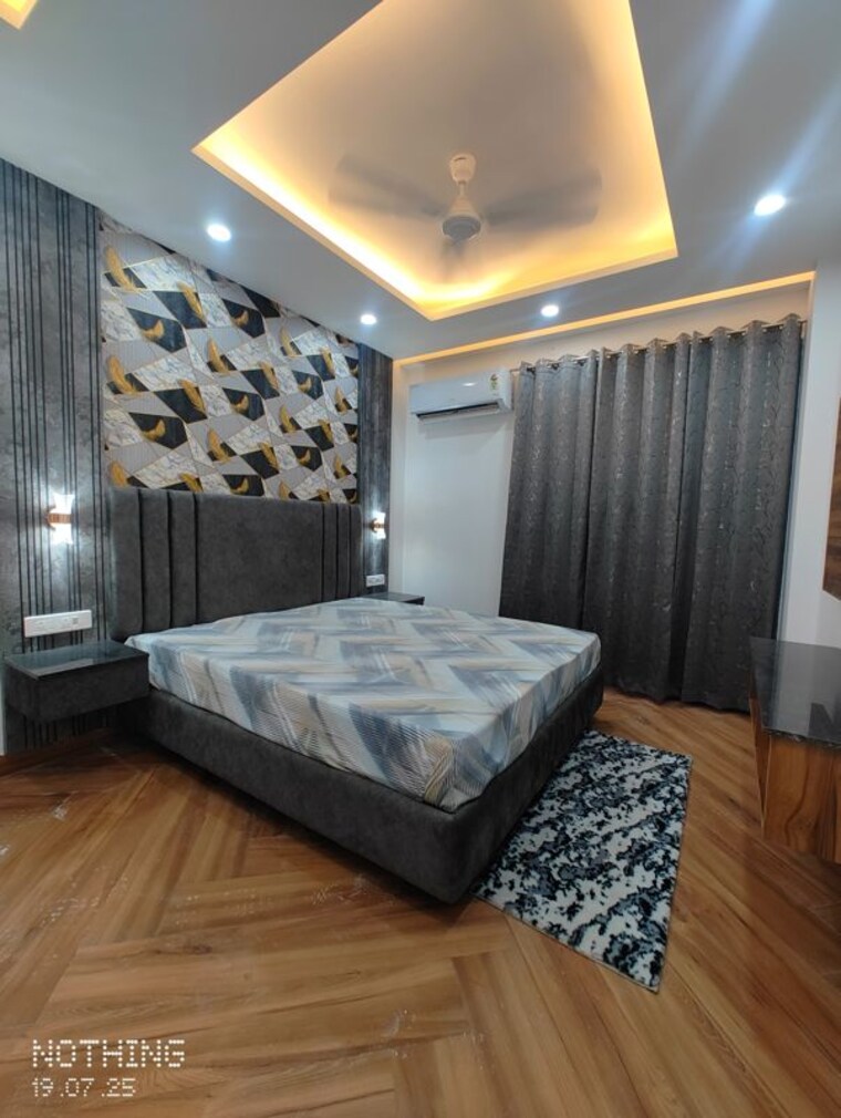 Bedroom, sector 45 3 Bedroom 250 Sq.Yd. Builder Floor In Sector 45 Gurgaon 10732236