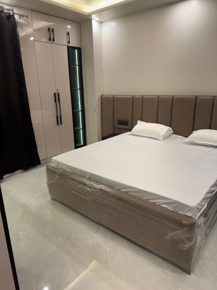 Bedroom, sector 43 1 Bedroom 250 Sq.Yd. Builder Floor In Sector 43 Gurgaon 10732242