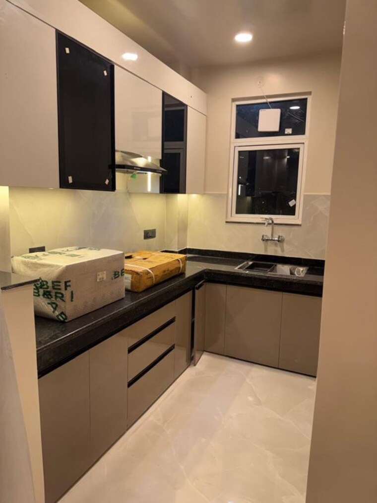 Kitchen, sector 43 1 Bedroom 250 Sq.Yd. Builder Floor In Sector 43 Gurgaon 10732242