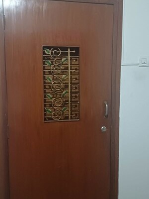 Room in 2 BHK Apartment at Eden Woods complex, Manpada – for Rent