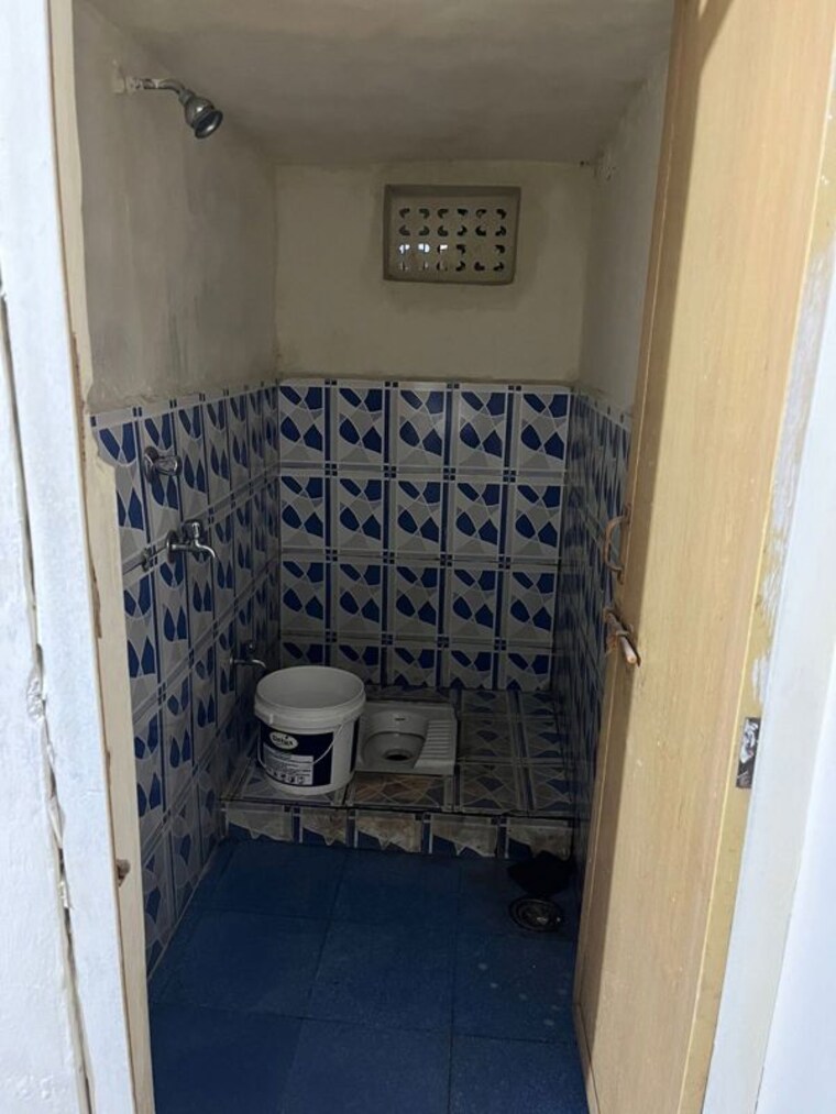 Bathroom, munjaba vasti 1 RK 400 Sq.Ft. Apartment In Munjaba Vasti Pune 10732257