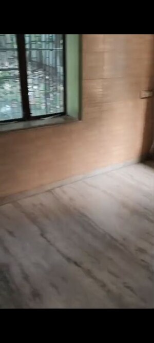 Room in 2 BHK Apartment at Kurla West – for Rent