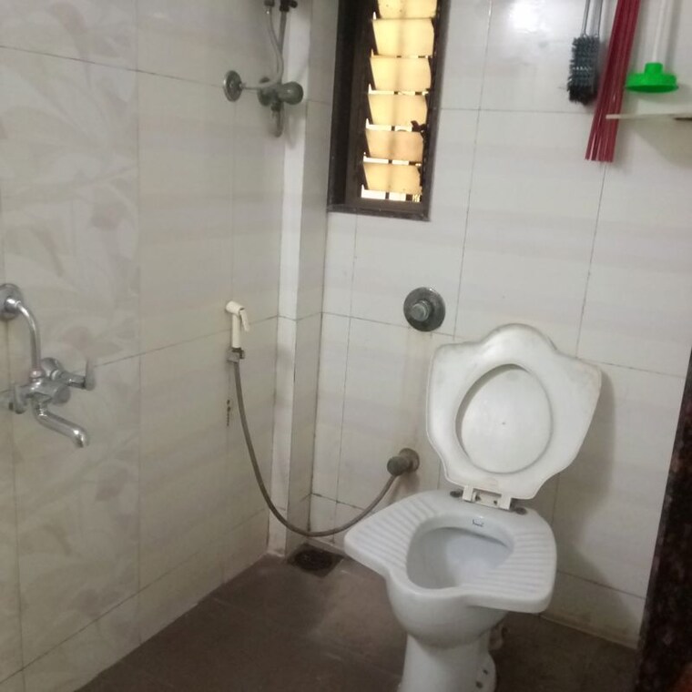 Bathroom, kabra-suburbina-apartments 2 Bedroom 650 Sq.Ft. Apartment In Goregaon West Mumbai 10732285