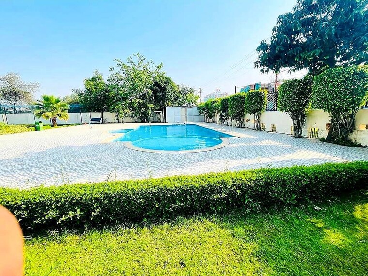 Garden, vrindavan yojna 2.5 Bedroom 1300 Sq.Ft. Apartment In Vrindavan Yojna Lucknow 10732287