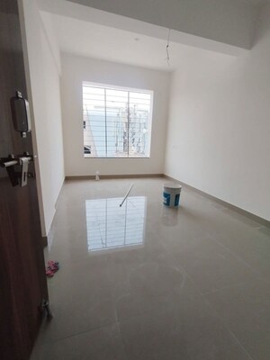 Room in 2 BHK Apartment at Ravetkar Janhavi, Kothrud – for Sale