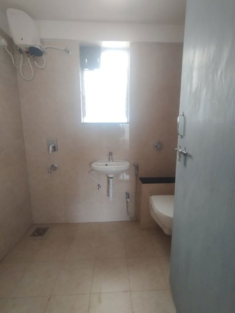 Bathroom, ravetkar-janhavi 3 Bedroom 1200 Sq.Ft. Apartment In Kothrud Pune 10732307