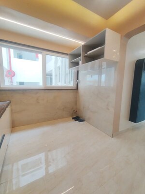 Room in 3 BHK Apartment at Ravetkar Janhavi, Kothrud – for Rent