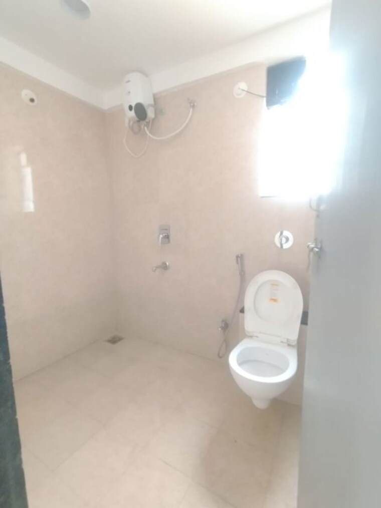 Bathroom, ravetkar-janhavi 3 Bedroom 1200 Sq.Ft. Apartment In Kothrud Pune 10732307