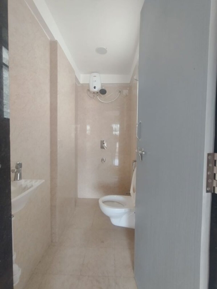 Bathroom, ravetkar-janhavi 3 Bedroom 1200 Sq.Ft. Apartment In Kothrud Pune 10732307