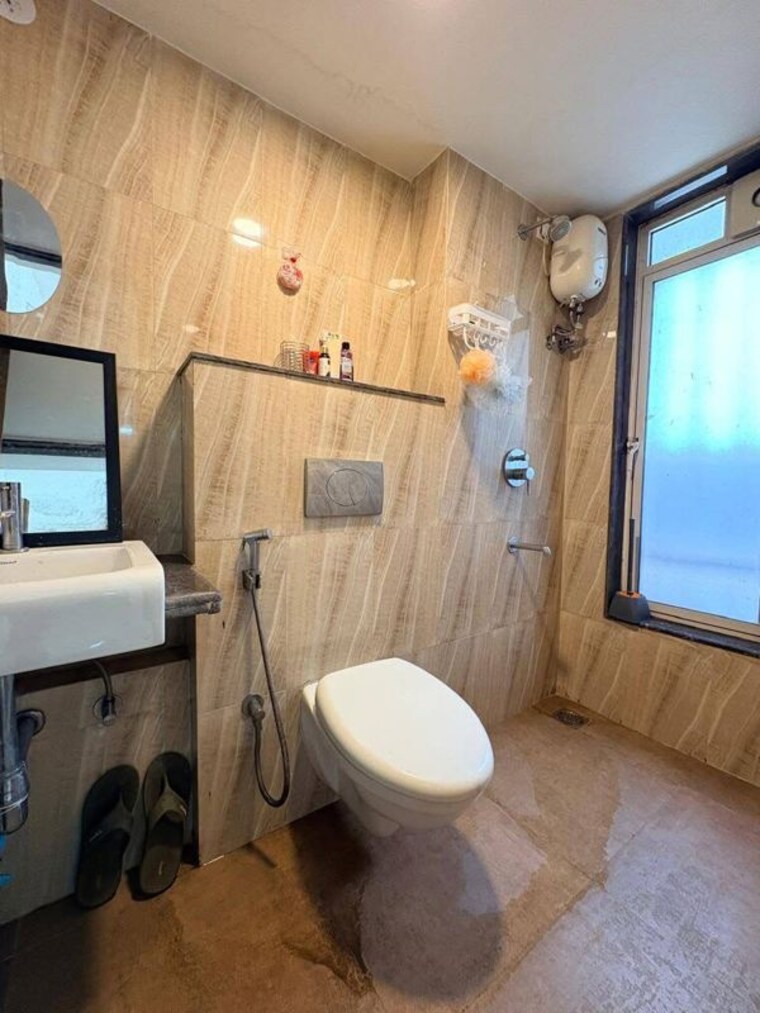 Bathroom, lodha-amara 2 Bedroom 640 Sq.Ft. Apartment In Kolshet Road Thane 10732321