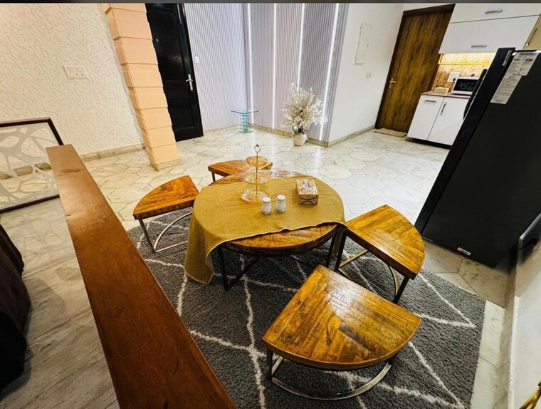 Team Area, east of kailash 2 Bedroom 2000 Sq.Ft. Builder Floor In East Of Kailash Delhi 10732331