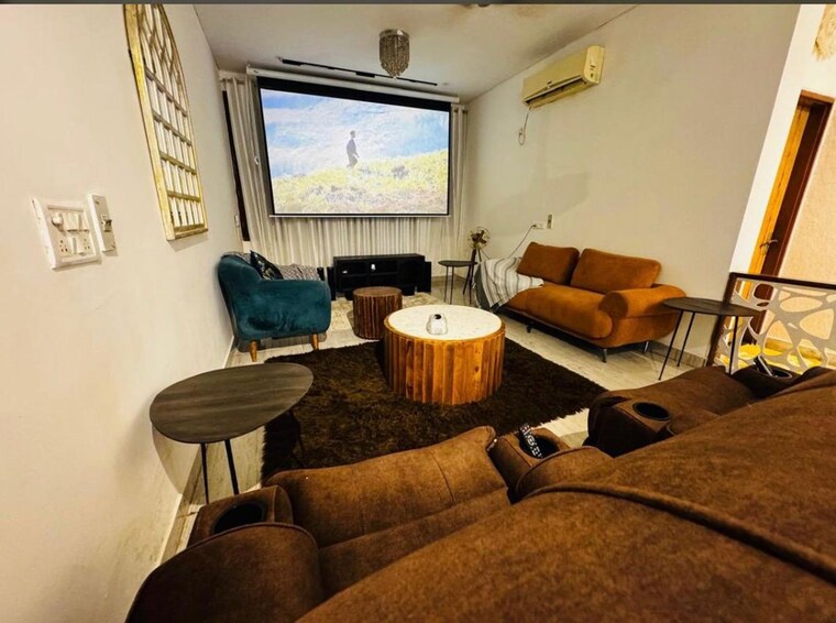 Living Room, east of kailash 2 Bedroom 2000 Sq.Ft. Builder Floor In East Of Kailash Delhi 10732331
