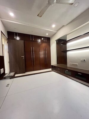 Master Bedroom in 2 BHK Apartment at Jaycee Karan , Versova – for Rent