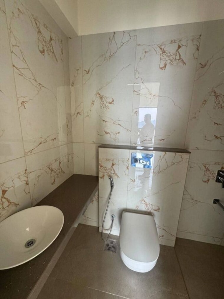 Bathroom, raymond-park-avenue 3 Bedroom 1550 Sq.Ft. Apartment In Pokhran Road No One Thane 10732377
