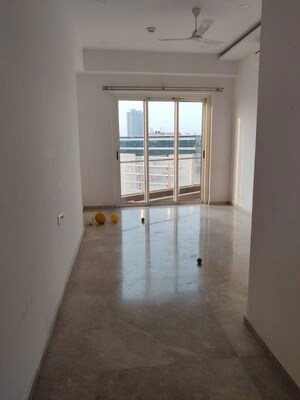 Room in 4 BHK Apartment at Indiabulls Sky Forest, Lower Parel – for Sale