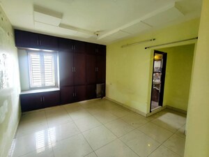 Room in 3 BHK Apartment at Mangalagiri – for Rent
