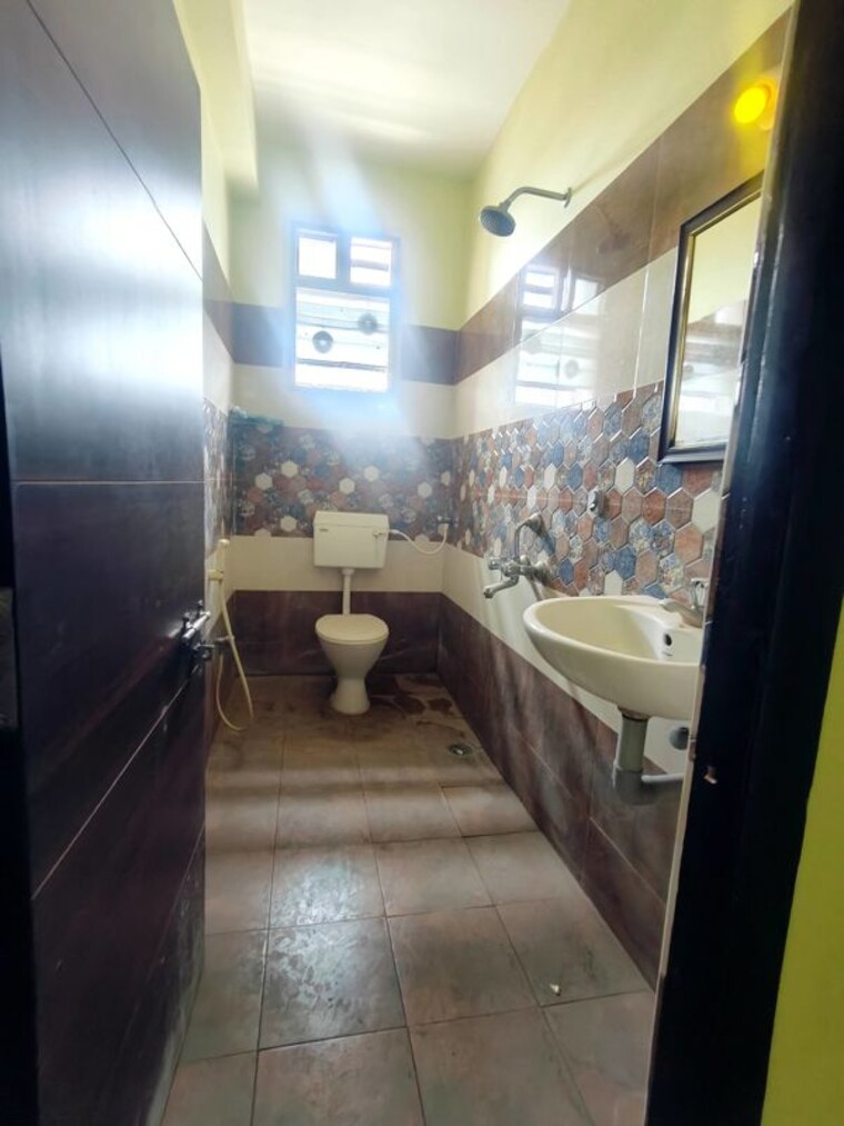 Bathroom, mangalagiri 3 Bedroom 1800 Sq.Ft. Apartment In Mangalagiri Guntur 10732449