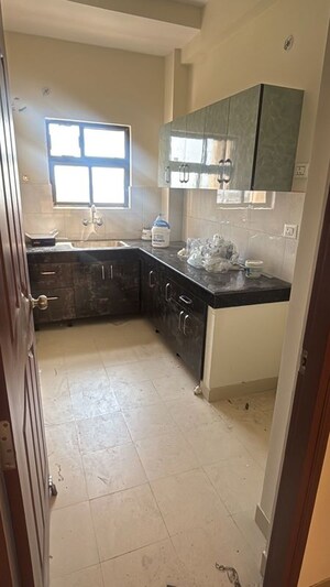 Kitchen in 3.5 BHK Apartment at Omaxe R2, Gomti Nagar – for Rent