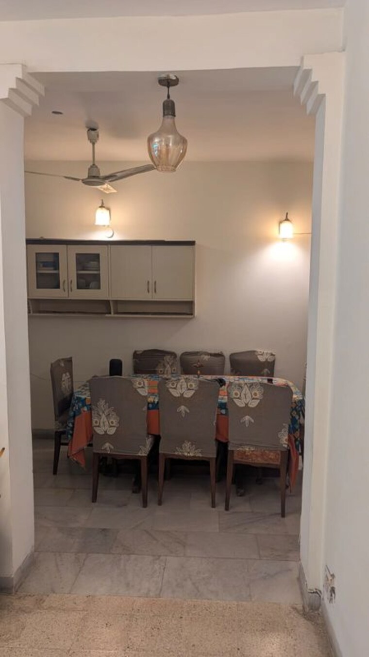 Living Room, south city 1 3 Bedroom 280 Sq.Yd. Builder Floor In South City 1 Gurgaon 10732454
