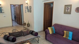 Living Room in 3 BHK Builder Floor at South City 1 – for Rent