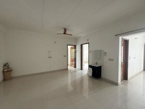 Living Room in 3 BHK Builder Floor at Sector 9 – for Rent