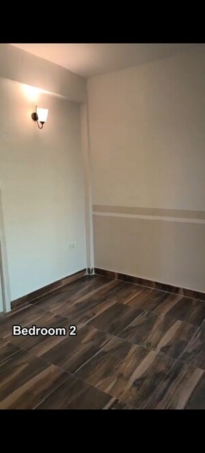 Room in 3 BHK Apartment at Migsun Twinz, Eta Ii Greater Noida – for Sale
