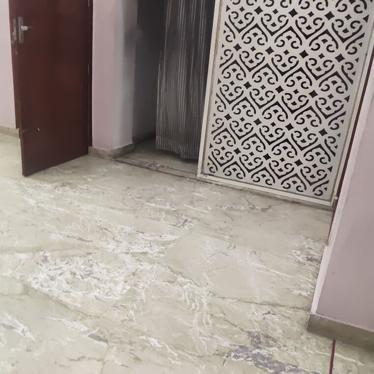 Room, sector 10 2 Bedroom 2250 Sq.Ft. Builder Floor In Sector 10 Gurgaon 10725204