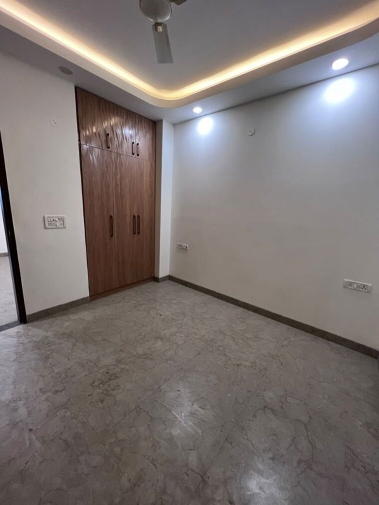 Room, sector 9 4 Bedroom 2750 Sq.Ft. Builder Floor In Sector 9 Gurgaon 10717095