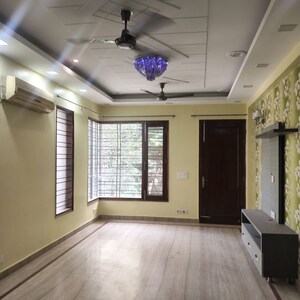 3 BHK Builder Floor For Rent in Sector 9a