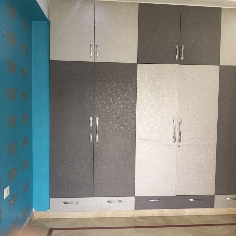 undefined, sector 9a 3 Bedroom 2560 Sq.Ft. Builder Floor In Sector 9a Gurgaon 10717081