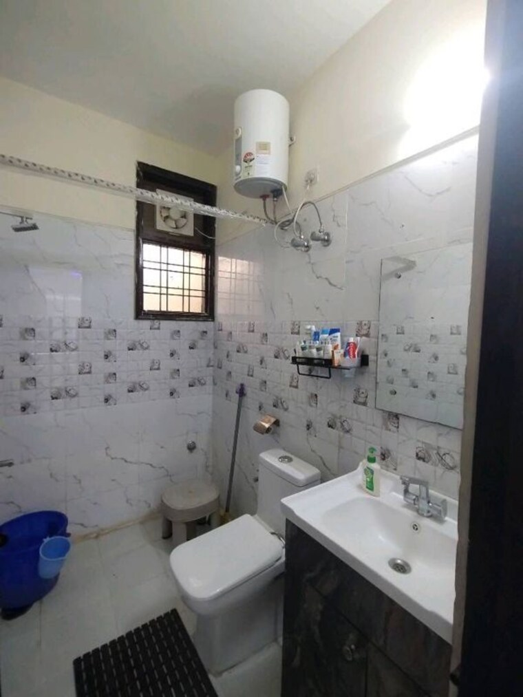 Team Area, sushant-lok-3 3 Bedroom 240 Sq.Ft. Builder Floor In Sector 57 Gurgaon 10732505