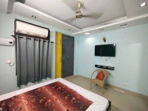 Bedroom in 3 BHK Builder Floor at Sushant Lok 3, Sector 57 – for Sale