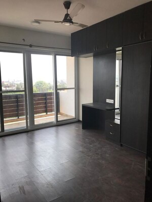 Room in 2.5 BHK Apartment at Arge Helios, Hennur Road – for Sale