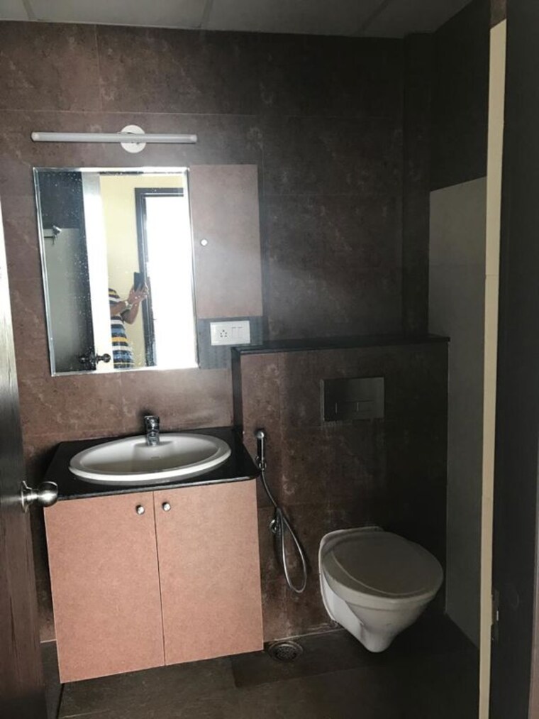 Bathroom, arge-helios 2.5 Bedroom 1495 Sq.Ft. Apartment In Hennur Road Bangalore 10732518
