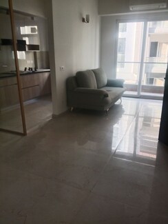 2.5 BHK +Builder Floor For Rent in Smart World Orchard