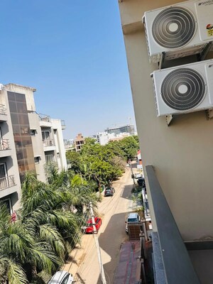 Studio Builder Floor – Exterior View View at Sector 30 - for Rent