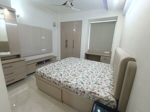Bedroom in 3.5 BHK Apartment at Unitech Escape, Sector 50 – for Rent