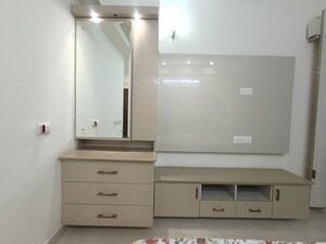 Bathroom in 3.5 BHK Apartment at Unitech Escape, Sector 50 – for Rent