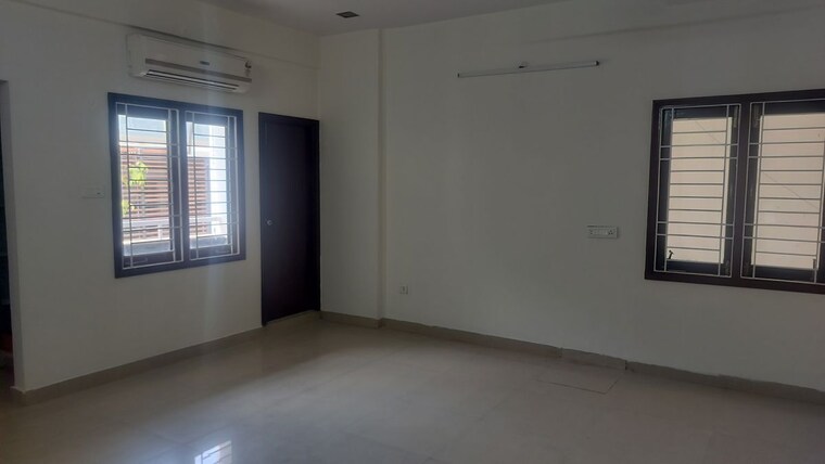 Room, journalist colony 3 Bedroom 2600 Sq.Ft. Apartment In Journalist Colony Hyderabad 10732605