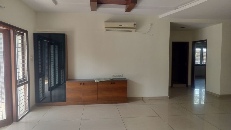 Room, journalist colony 3 Bedroom 2600 Sq.Ft. Apartment In Journalist Colony Hyderabad 10732605