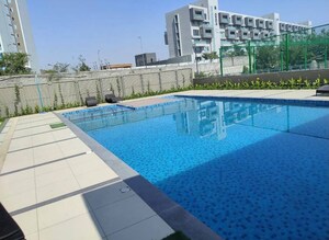 Swimming Pool in 2 BHK Apartment at Yashwin Orrizonte, Kharadi – for Rent
