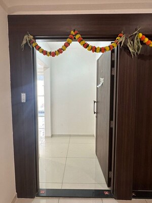 Building Lobby in 2 BHK Apartment at Yashwin Orrizonte, Kharadi – for Rent