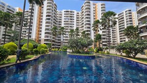 Swimming Pool in 2 BHK Apartment at Purva Venezia, Yelahanka New Town – for Rent