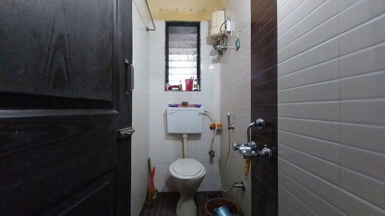 Bathroom, falsa-scarlett-homes 1 Bedroom 269 Sq.Ft. Apartment In Dahisar East Mumbai 10713762