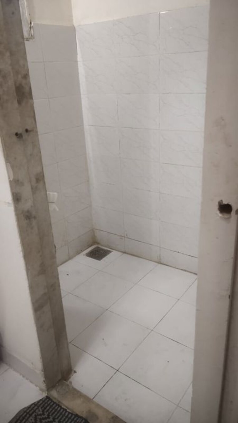 Bathroom, kanakia-sra-chs 1 RK 269 Sq.Ft. Apartment In Andheri East Mumbai 10732689