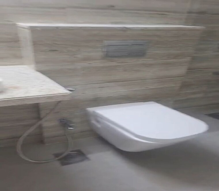 Bathroom, runwal-nirvana 3 Bedroom 1000 Sq.Ft. Apartment In Parel Mumbai 10732721