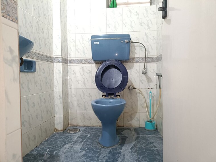 Bathroom, ramesh-hermes-heritage-phase-2 1 Bedroom 648 Sq.Ft. Apartment In Shastrinagar Pune 10732707
