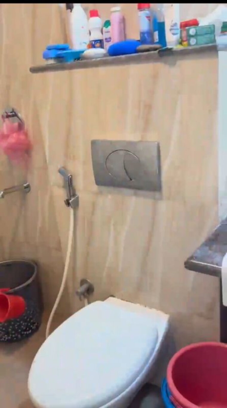 Bathroom, lodha-amara 1 Bedroom 551 Sq.Ft. Apartment In Kolshet Road Thane 10732718